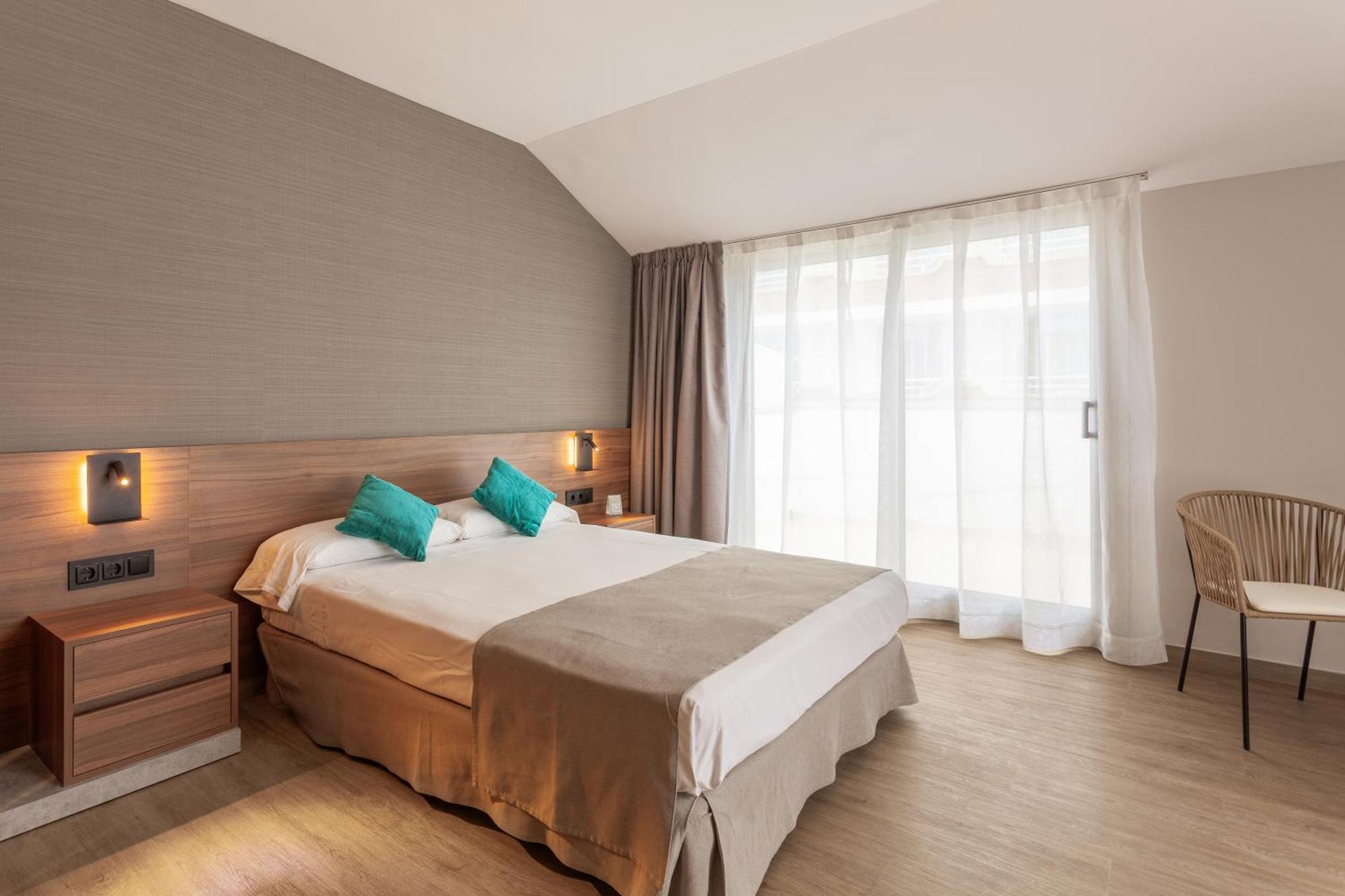 Отель Dwo Sirius - Adults Only Санта-Сусанна Экстерьер фото
